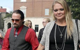 Phát hiện chồng cặp kè với bồ trẻ, vợ điên tiết bắt anh ta xăm tên cô lên "chỗ hiểm"