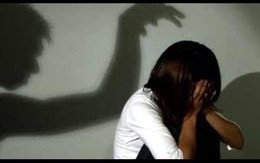 Ông lão 69 tuổi khống chế bé gái bán vé số để hiếp dâm