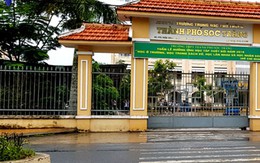 Nam sinh lớp 12 bị tấn công bằng dao tại trường