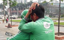 Tài xế GrabBike bị cướp đâm đứt cuống họng trong đêm