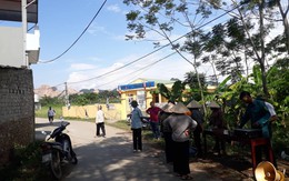 Hàng xóm nói về vụ gã đàn ông sát hại mẹ, khống chế con trai