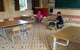 Học sinh đồng loạt nghỉ vì phải mang khẩu trang trong lớp