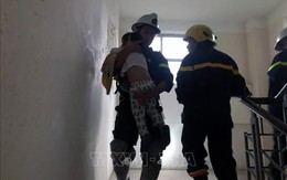 Cứu hàng chục người thoát khỏi ngạt khí trong chung cư ở Mỹ Đình, Hà Nội