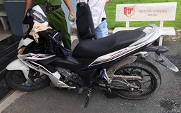Thiếu niên đâm chết nam sinh chạy GrabBike vì mê xe tay côn