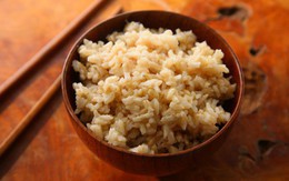 Gạo trắng và gạo lứt, loại nào bổ dưỡng hơn?