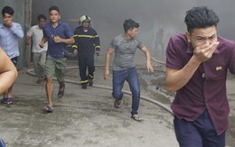 Cháy ngùn ngụt nhà kho hàng nghìn m2 cạnh bến xe Nước Ngầm