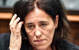 Người mẹ đối mặt 20 năm tù vì giấu con trong cốp xe