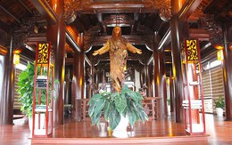 Ngắm cảnh xa hoa bên trong ngôi nhà gỗ trăm tỷ của đại gia Hà Tĩnh