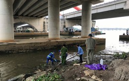 Vừa vớt được thi thể nam thanh niên lên, một người đàn ông khác lại nhảy cầu Sài Gòn tự tử