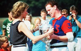 Phản ứng của William khi quan hệ của mẹ với người tình bị lộ