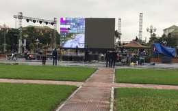 Nghệ An: Lắp màn hình LED 70m2 tại Quảng trường Hồ Chí Minh để cổ vũ cho đội tuyển Việt Nam