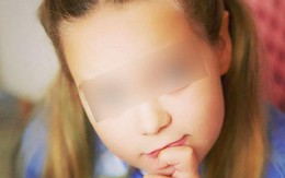 Vừa đi đường vừa chụp ảnh tự sướng, bé gái suýt bị "luộc chín" trong nước nóng vì tai nạn thương tâm không ai ngờ