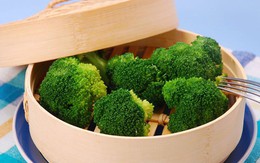 Loại rau mà chuyên gia dinh dưỡng nào cũng khuyên tăng cường nhưng nhiều người vẫn ăn sai cách
