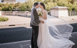 Á hậu Thanh Tú và chồng đại gia khoe ảnh cưới ở Paris