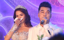 Kim Cương khóc khi Ưng Hoàng Phúc nói lời yêu thương trong hôn lễ