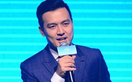 Nam MC "im thin thít" khi bị chê vô duyên ở Gala Quả bóng vàng là ai?
