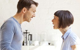 Dọa ly hôn nếu vợ không từ bỏ nhà ngoại