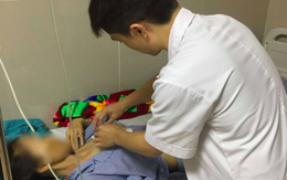 Tự đắp lá chữa ung thư vú, người phụ nữ Phú Thọ nhận hậu quả đáng sợ