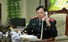 'Có người báo tin cơ quan họ chuẩn bị cả chục phong bì đi biếu Tết'