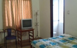 Người phụ nữ mất tài sản khi vào nhà nghỉ xem bóng đá với bạn trai