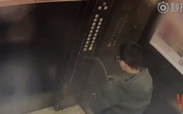 Cậu bé Trung Quốc bị kẹt trong thang máy vì tiểu bậy lên bảng điều khiển