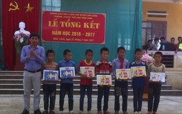 Giáo viên dạy học gần 20 năm mới có mấy trăm nghìn thưởng Tết
