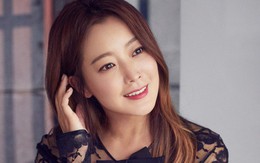 “Đệ nhất mỹ nhân Hàn” Kim Hee Sun: 10 năm hôn nhân viên mãn và chuyện từng muốn bỏ xứ ra đi vì con