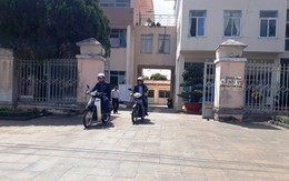 Hai cán bộ Sở Nội vụ bỏ việc nhiều ngày