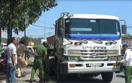 Vợ bị xe cán tử vong khi đang được chồng chở đi chơi