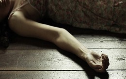 Người đàn bà xinh đẹp bị kẻ trộm sát hại trong phòng ngủ