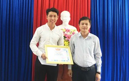 Khen thưởng giáo viên trả lại 88 triệu đồng cho người đánh rơi