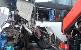 Xác định lỗi trong vụ va chạm giữa xe cứu hỏa với xe khách khiến một cảnh sát tử vong