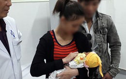 Cô gái 23 tuổi đến nhận lại con sau 10 ngày bỏ rơi tại bệnh viện ngày Tết