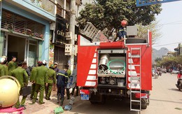 Nổ kinh hoàng trong ngôi nhà 3 tầng