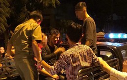 Thanh niên chui lỗ cống trốn công an nhiều giờ ở Sài Gòn