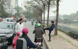 Hà Nội: Hai tài xế biến luôn thành võ sĩ MMA sau va chạm giao thông