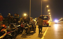 Bỏ lại 2 em nhỏ trên cầu, thiếu nữ 19 tuổi gieo mình xuống sông Sài Gòn