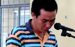Người chồng tưới xăng đốt vợ vì ghen