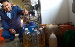 Hà Tĩnh: Xác định nguyên nhân ban đầu khiến nhiều giếng nước của người dân bị nhiễm dầu hỏa
