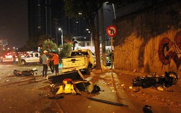 Ôtô tông loạt xe máy ở trung tâm Sài Gòn, 2 người chết