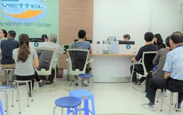 Các văn phòng Viettel Hà Nội vắng vẻ trong ngày đầu lùi hạn bổ sung thông tin thuê bao