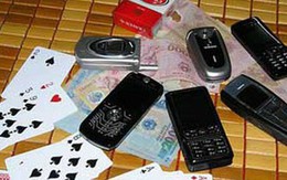 Phó công an xã bắt sòng bạc rồi nhận tiền con bạc