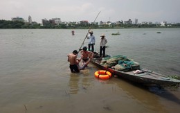 Nhảy cầu tự tử, nam thanh niên 18 tuổi luống cuống bám vào cọc tiêu giữa sông để sống sót