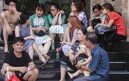Máy lạnh chung cư 26 tầng bốc cháy, người dân hốt hoảng tháo chạy