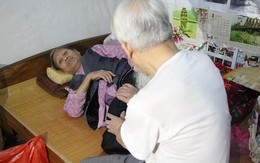 Cụ ông U90 4 năm đi 'nuôi' vợ ở Hà Nội và câu chuyện tình yêu đáng ngưỡng mộ