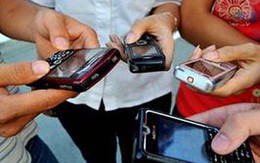 Hà Nội: Sẽ quy định việc học sinh sử dụng Facebook và điện thoại