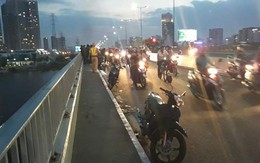 Anh khóc gào chứng kiến em trai 'phi thân' xuống sông Sài Gòn