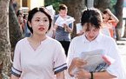 Ôn thi tháng cuối, học sinh lo lắng đề dài, khó gấp đôi