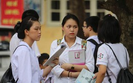 Ôn thi lớp 10 chuyên: “Con mệt mỏi lắm rồi mẹ ơi”