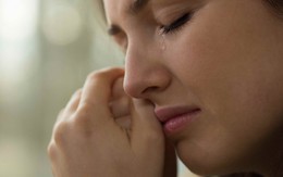 Chảy nước mắt khi ngủ có đáng lo?
